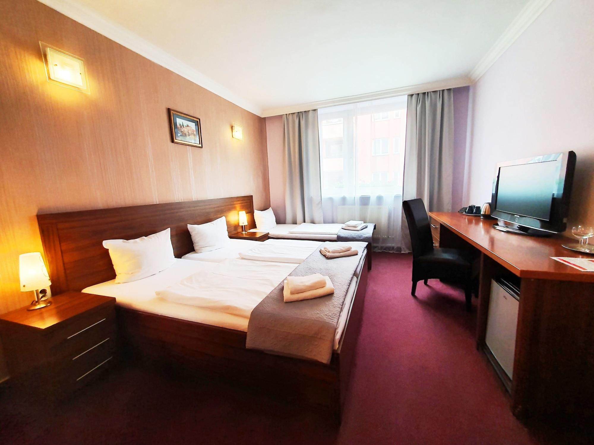 Relax Inn Prag Eksteriør billede